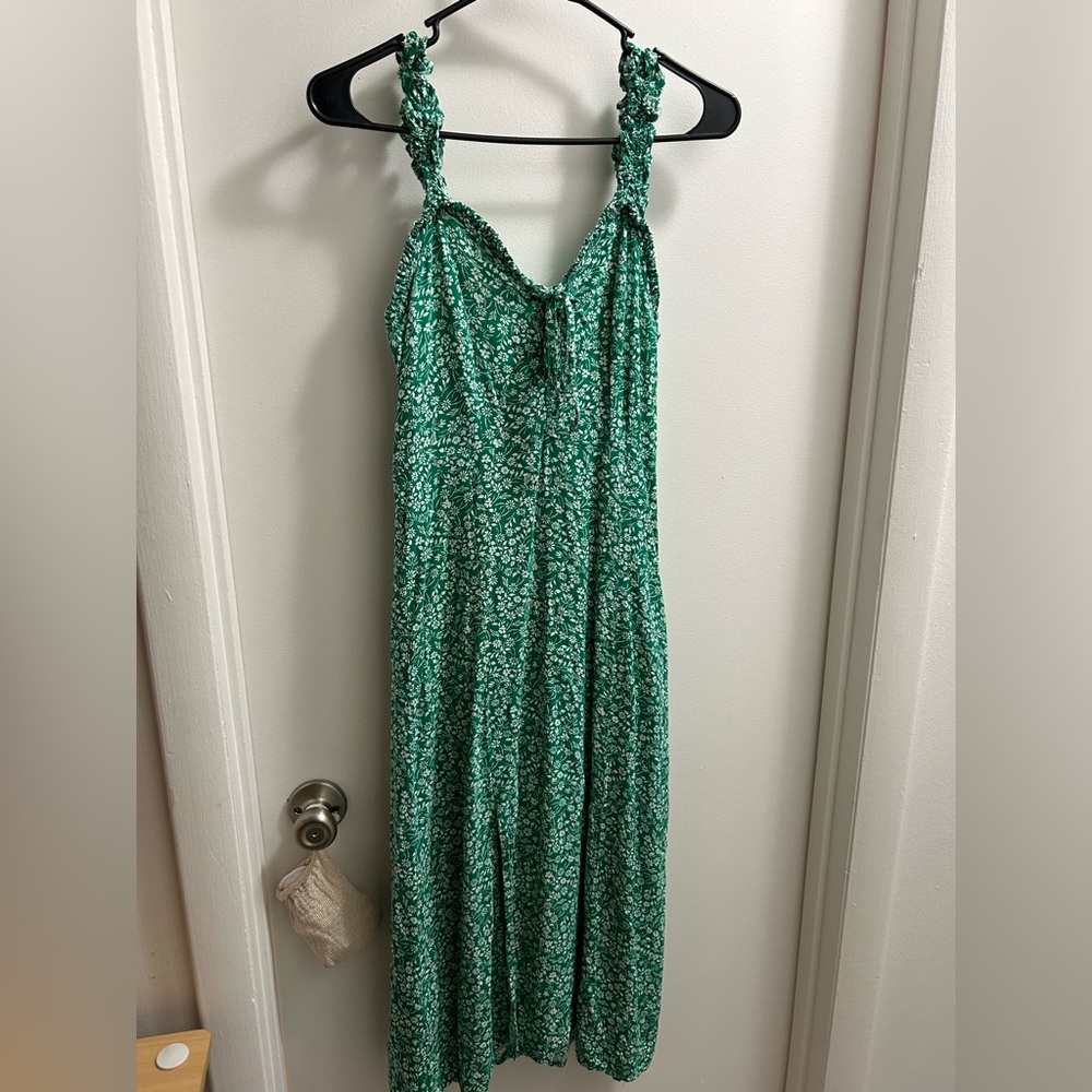 Floral green summer dress (midi length)